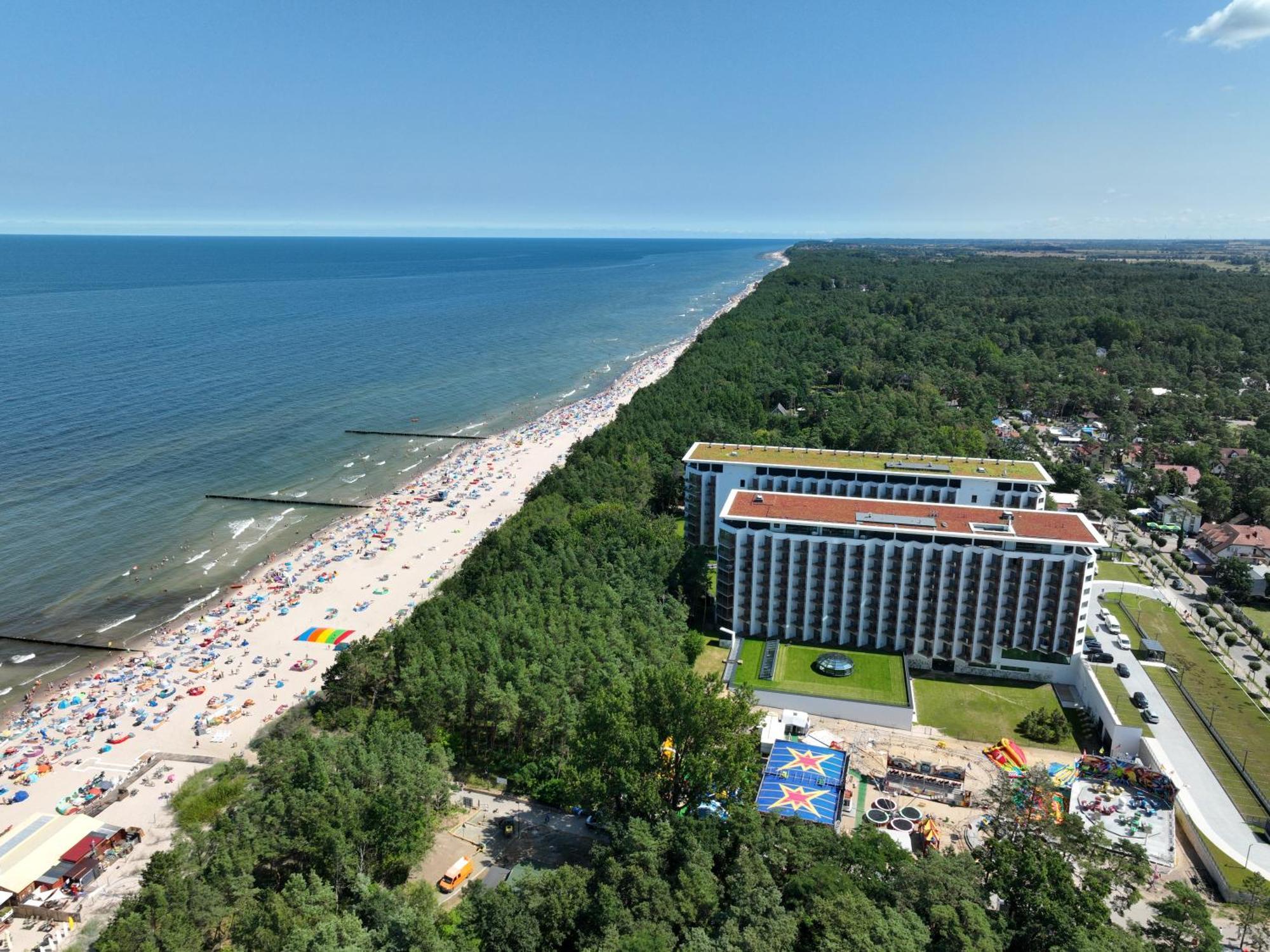 Spark By Hilton Pobierowo Buitenkant foto